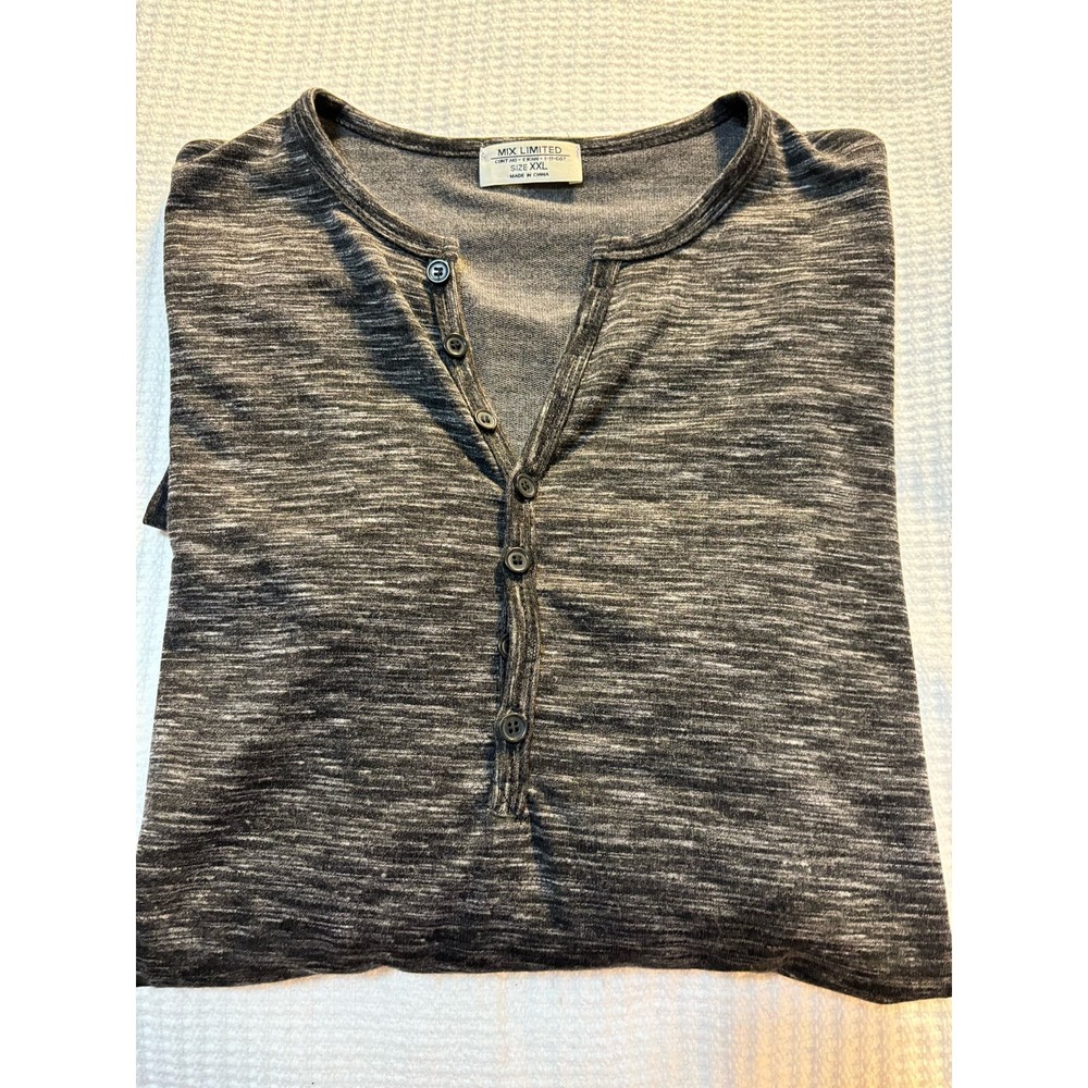 Mix Limited black and white‎ button Henley